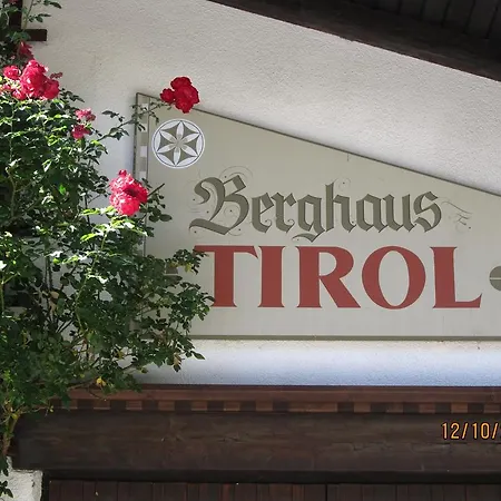 Berghaus Tirol
